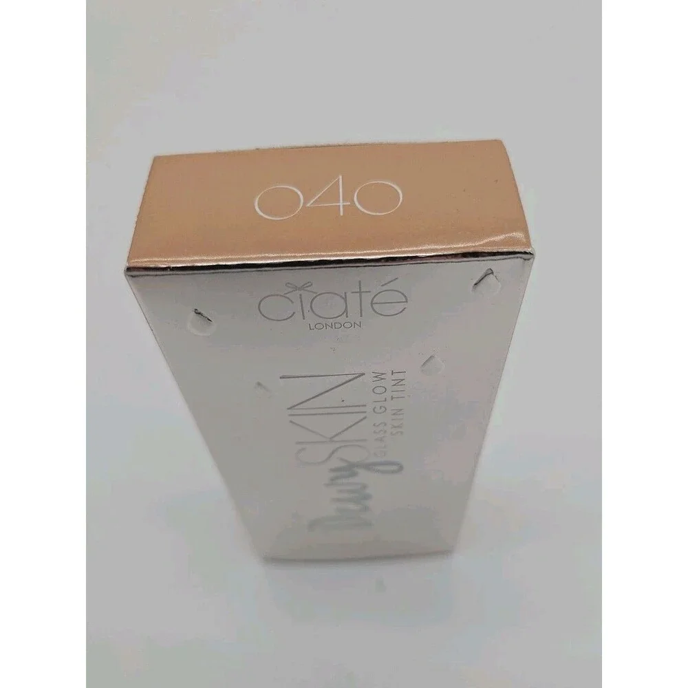 Ciate London Dewy Skin Glass Glow Skin Tint 1.01 fl oz Shade 040 Light Color